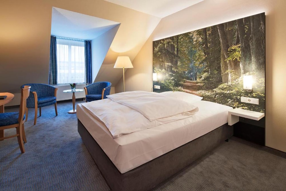 Erikson Hotel 22/43