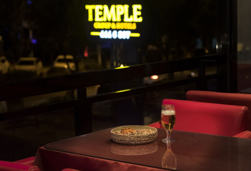 Temple Hotel 19/40
