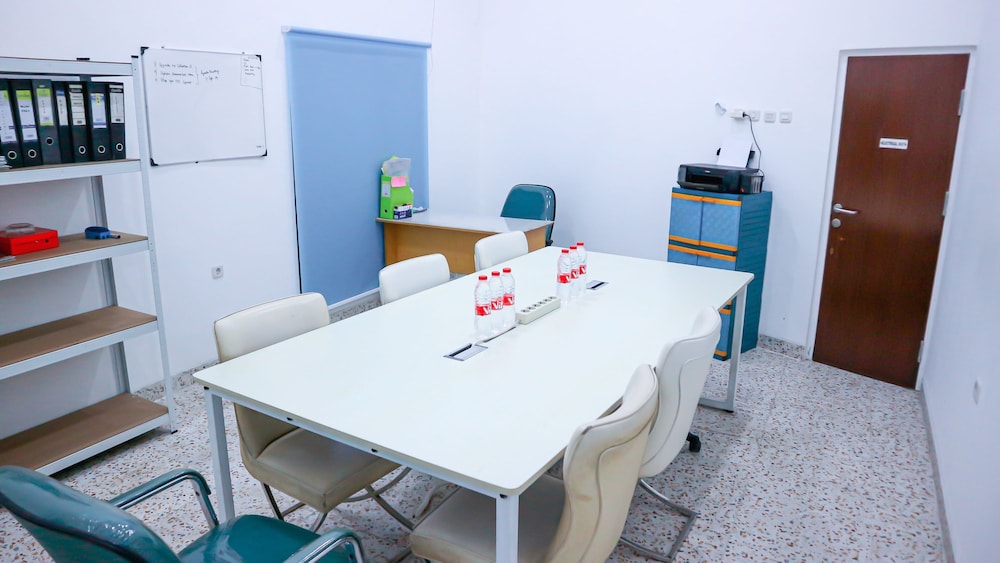 OYO 3728 Tunas Plaza Residence 17/24