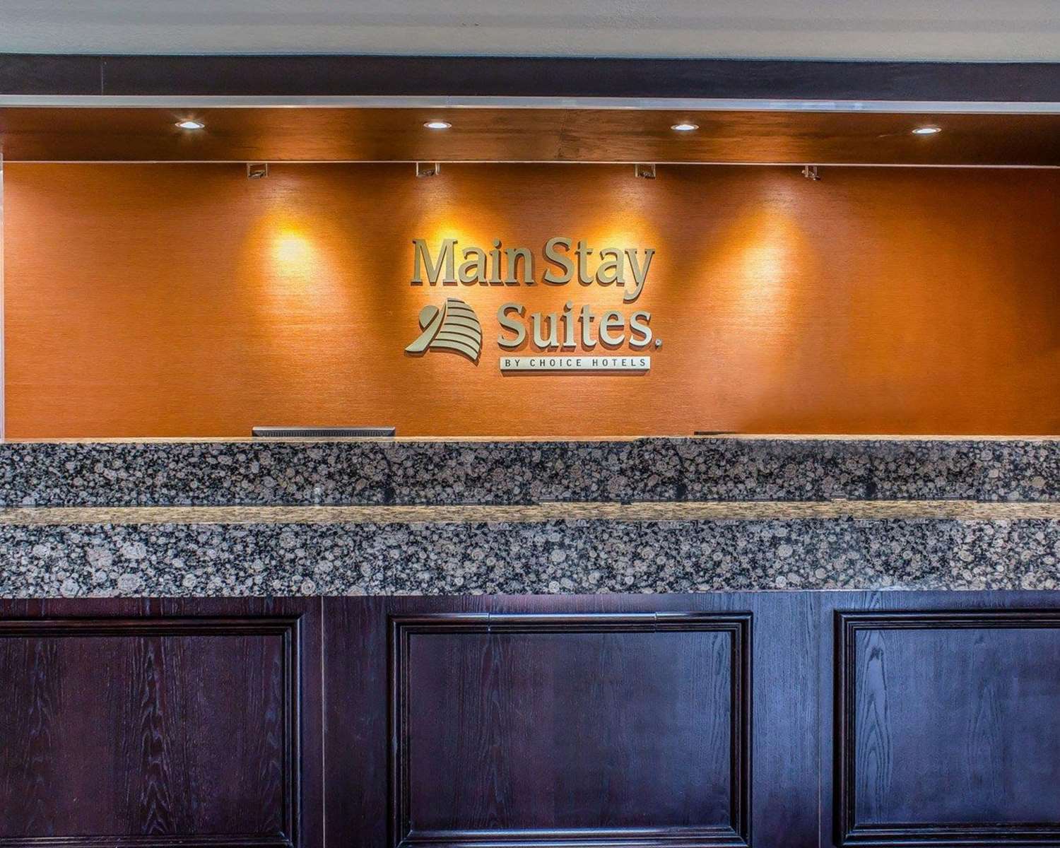 MainStay Suites Coralville - Iowa City 2/38