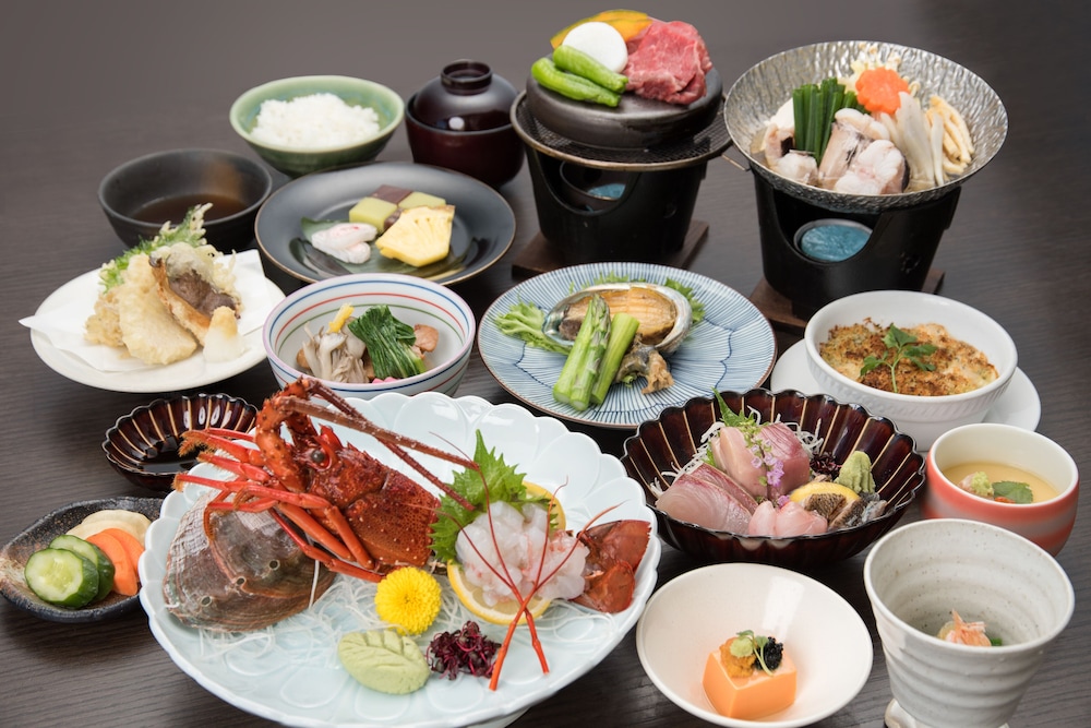 Atami Club Geihinkan 33/50