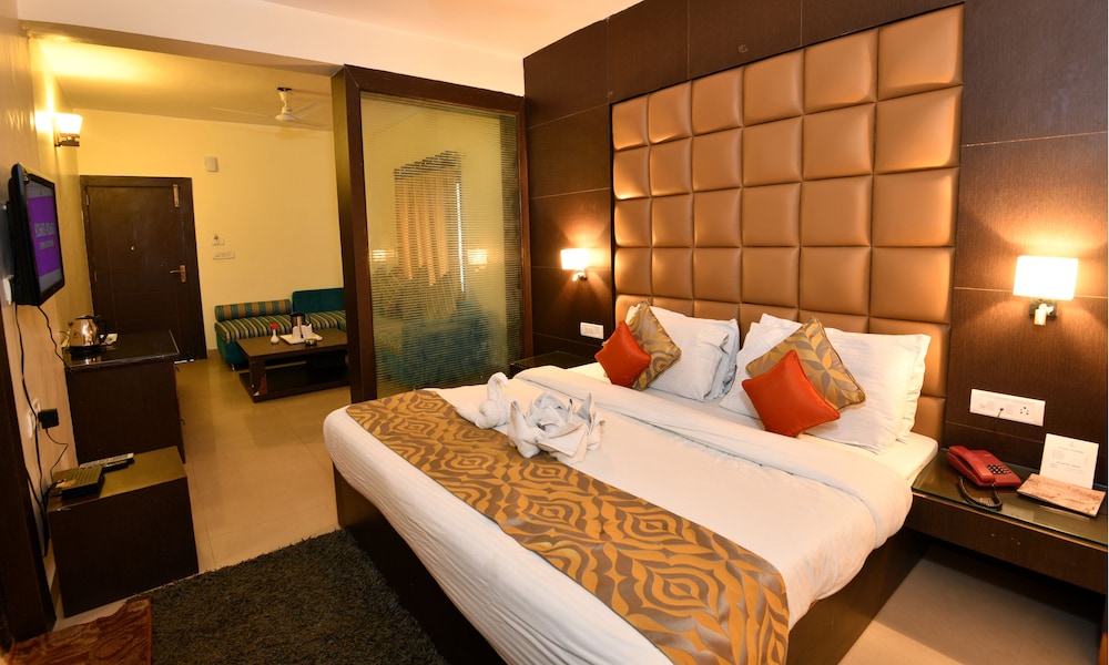Dynasty Resort, Khurpatal 19/51