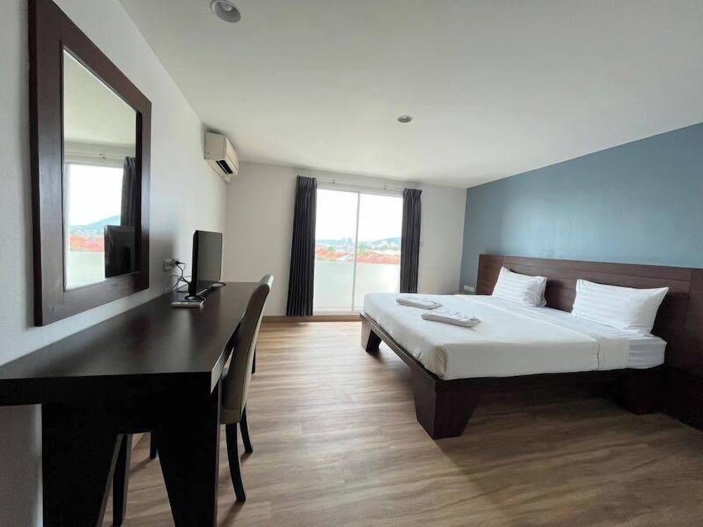 Laemchabang City Hotel 16/50