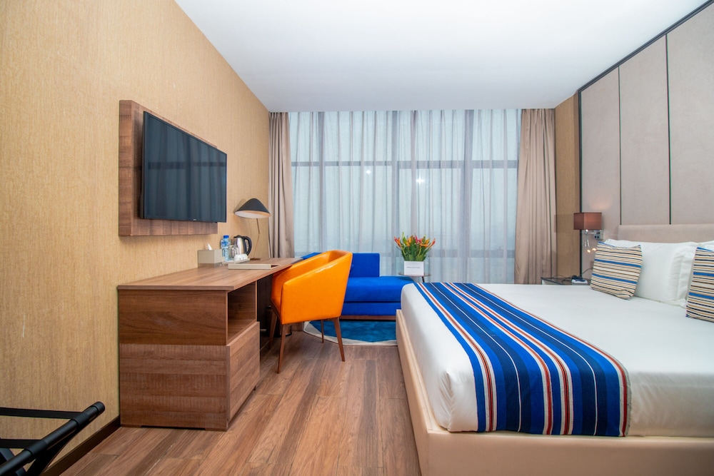 Golden Hotel & Suites 18/50