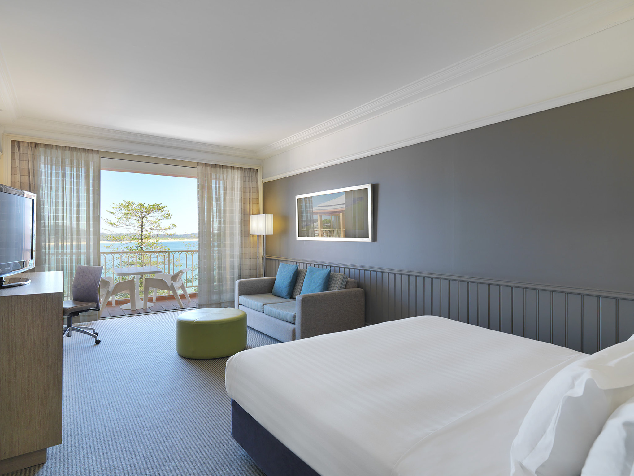 Crowne Plaza Terrigal 23/75