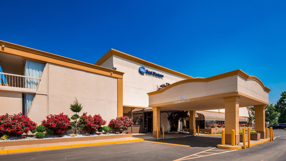 Best Western Battlefield Inn 1/55