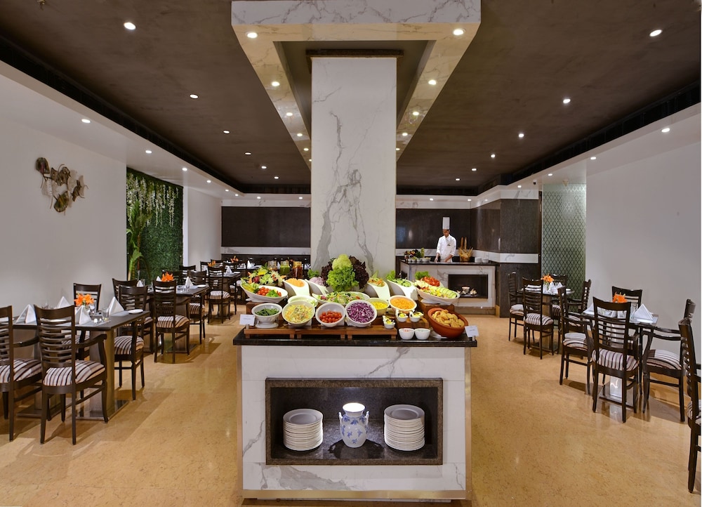 Taurus Sarovar Portico New Delhi 42/49