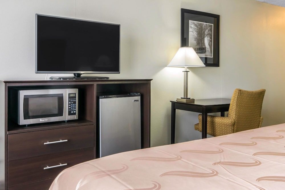 Quality Inn & Suites Horse Cave - Cave City 22/39
