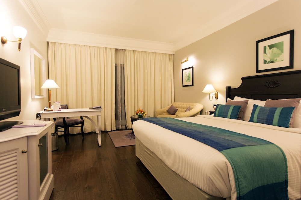 Royal Orchid Hotel Bangalore 15/41