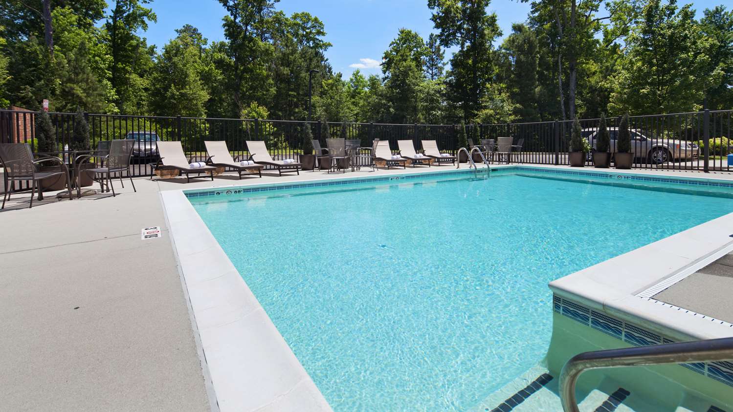 Best Western Plus Glen Allen Inn 3/7