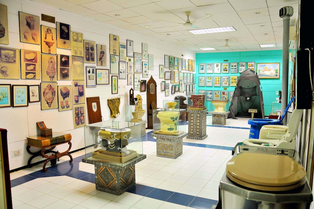 Hotel Noida International 47/50