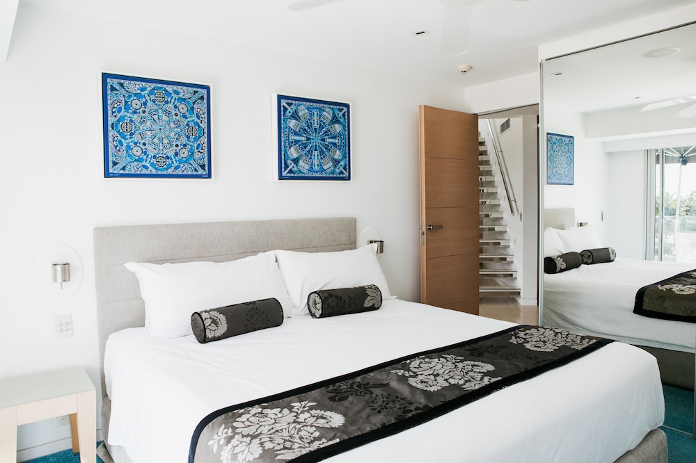 STARLIGHT, PENTHOUSE