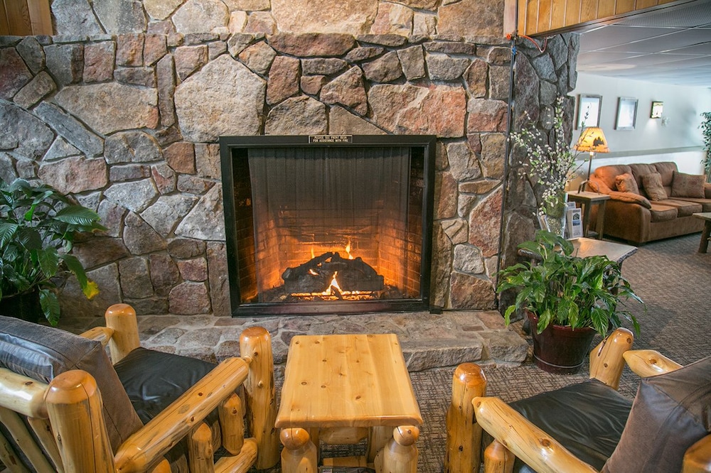 Black Bear Lodge 18/69