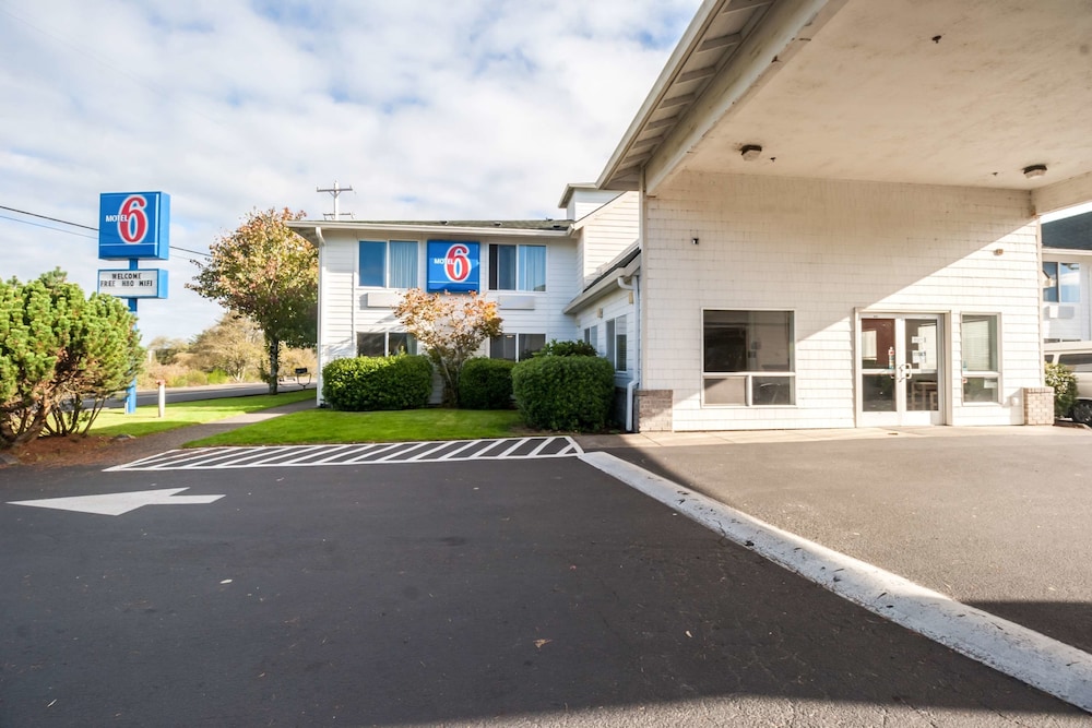 Motel6 Seaside, OR detail