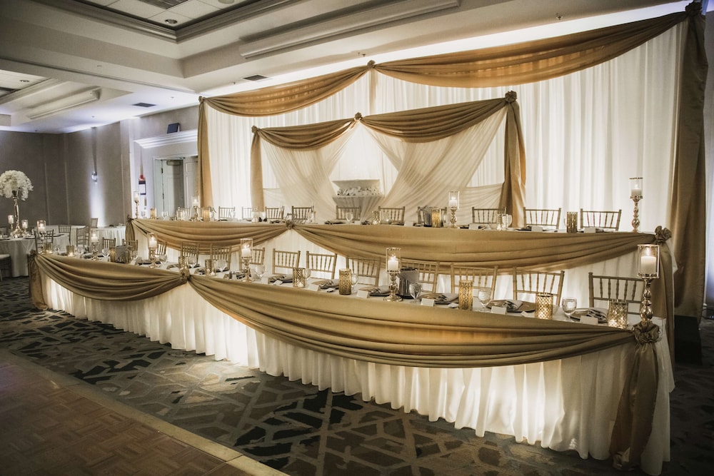 Doubletree By Hilton Pleasant Prairie Kenosha 34/48