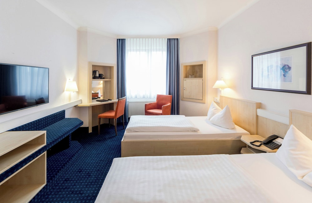 Superior, Twin Beds