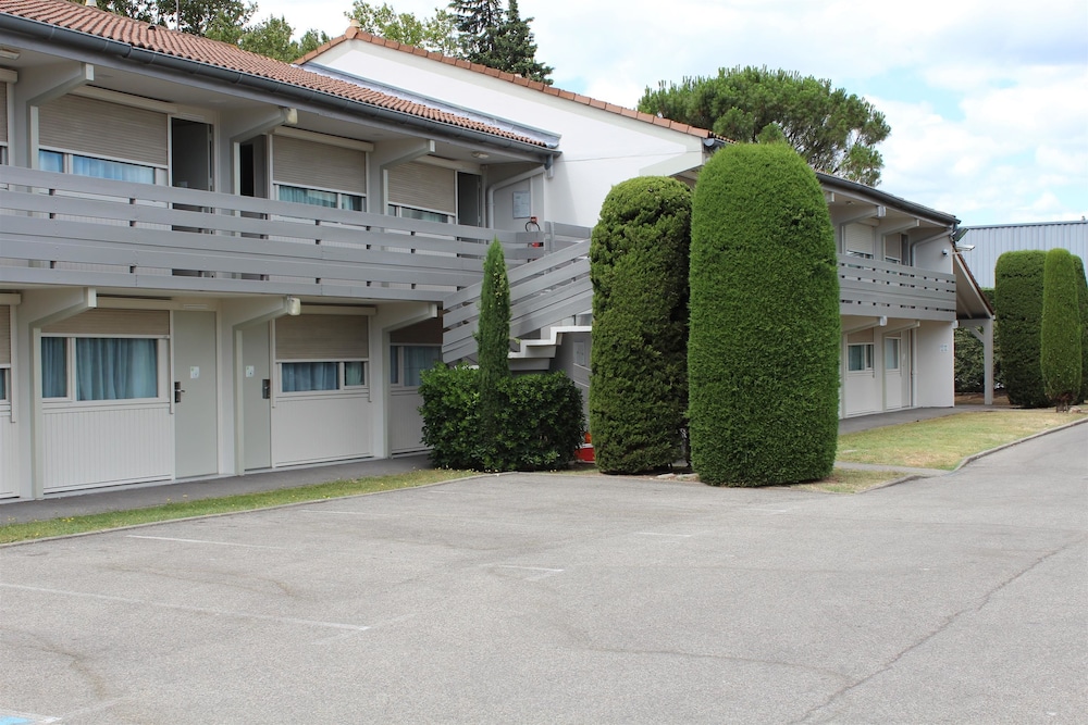 B&B HOTEL Avignon Sud Parc des Expositions in AVIGNON