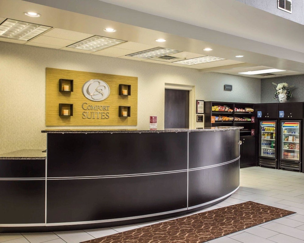 Comfort Suites Lumberton North 11/53
