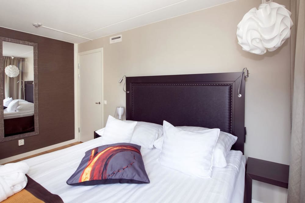 Home Hotel Tapto 12/58