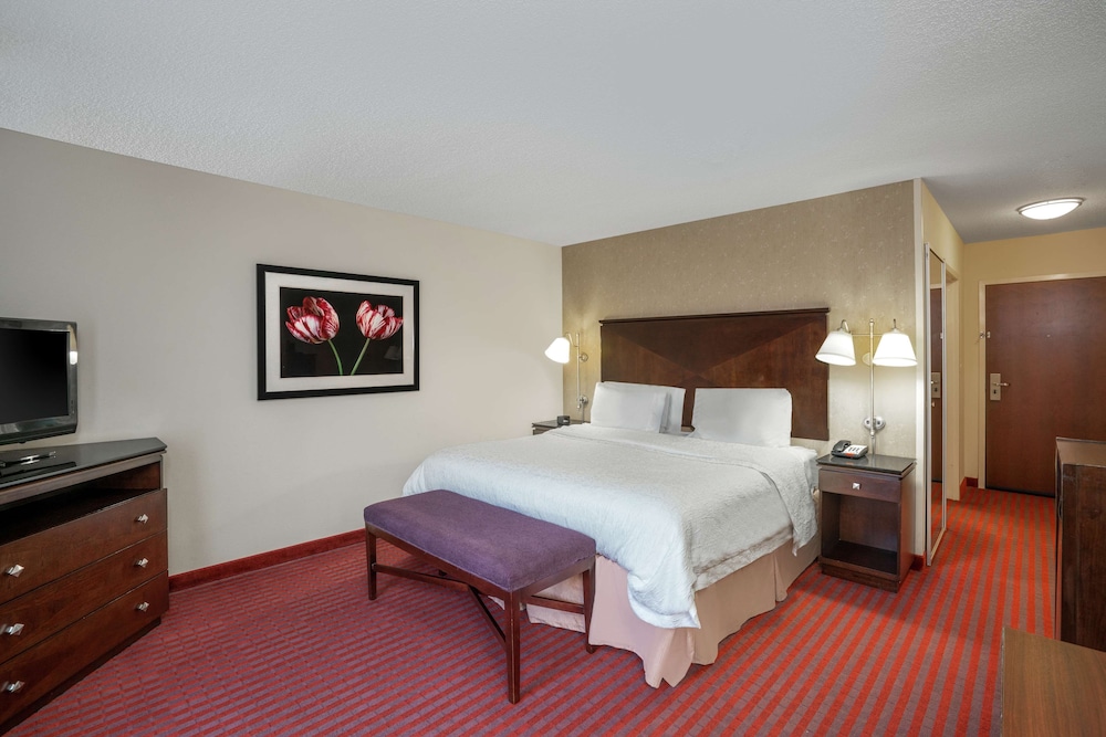 Hampton Inn Richmond Airport 13/58