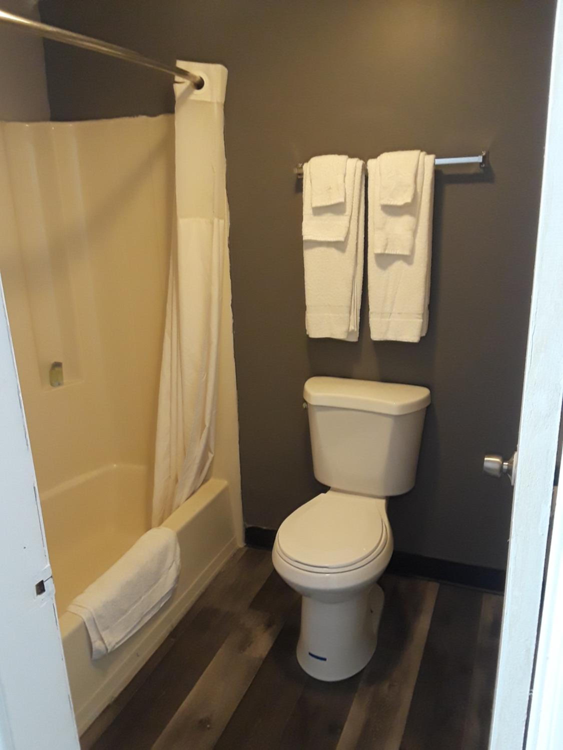Rodeway Inn Absecon 49/59