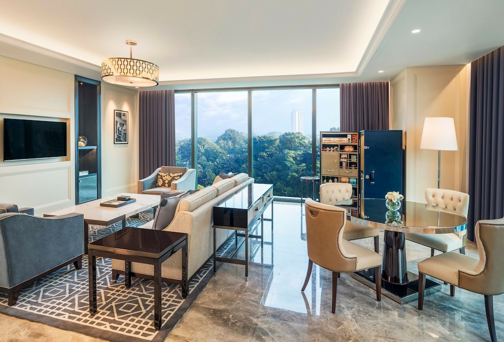 THE ST. REGIS KUALA LUMPUR 50/72