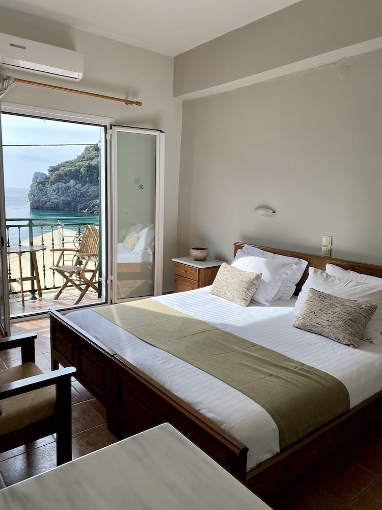 Apollon Hotel 14/47