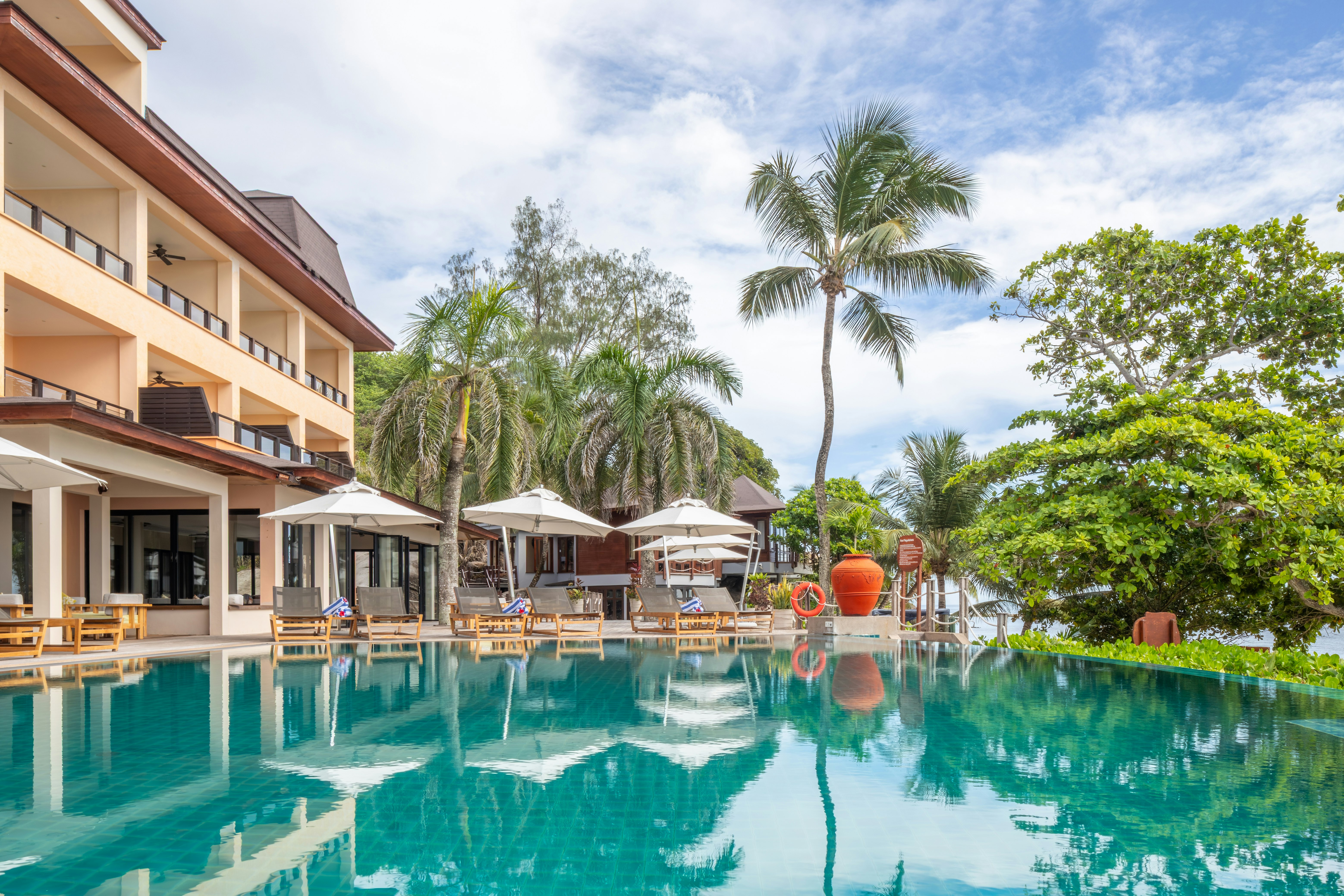 Doubletree By Hilton Seychelles Allamanda Resort And Spa 6/70