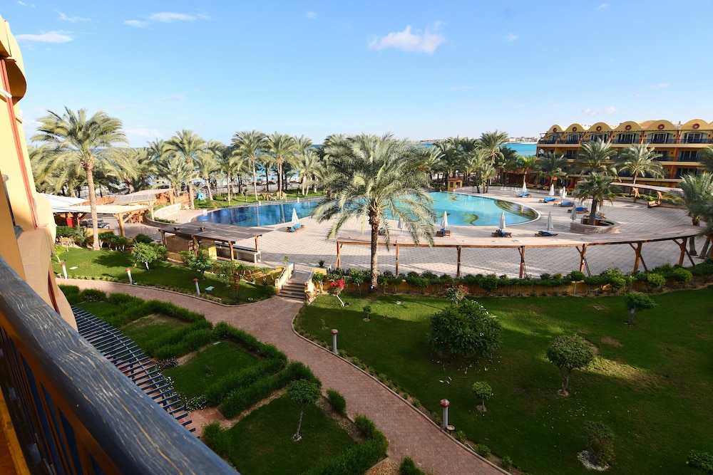 Carols Beau Rivage Matrouh 89/98