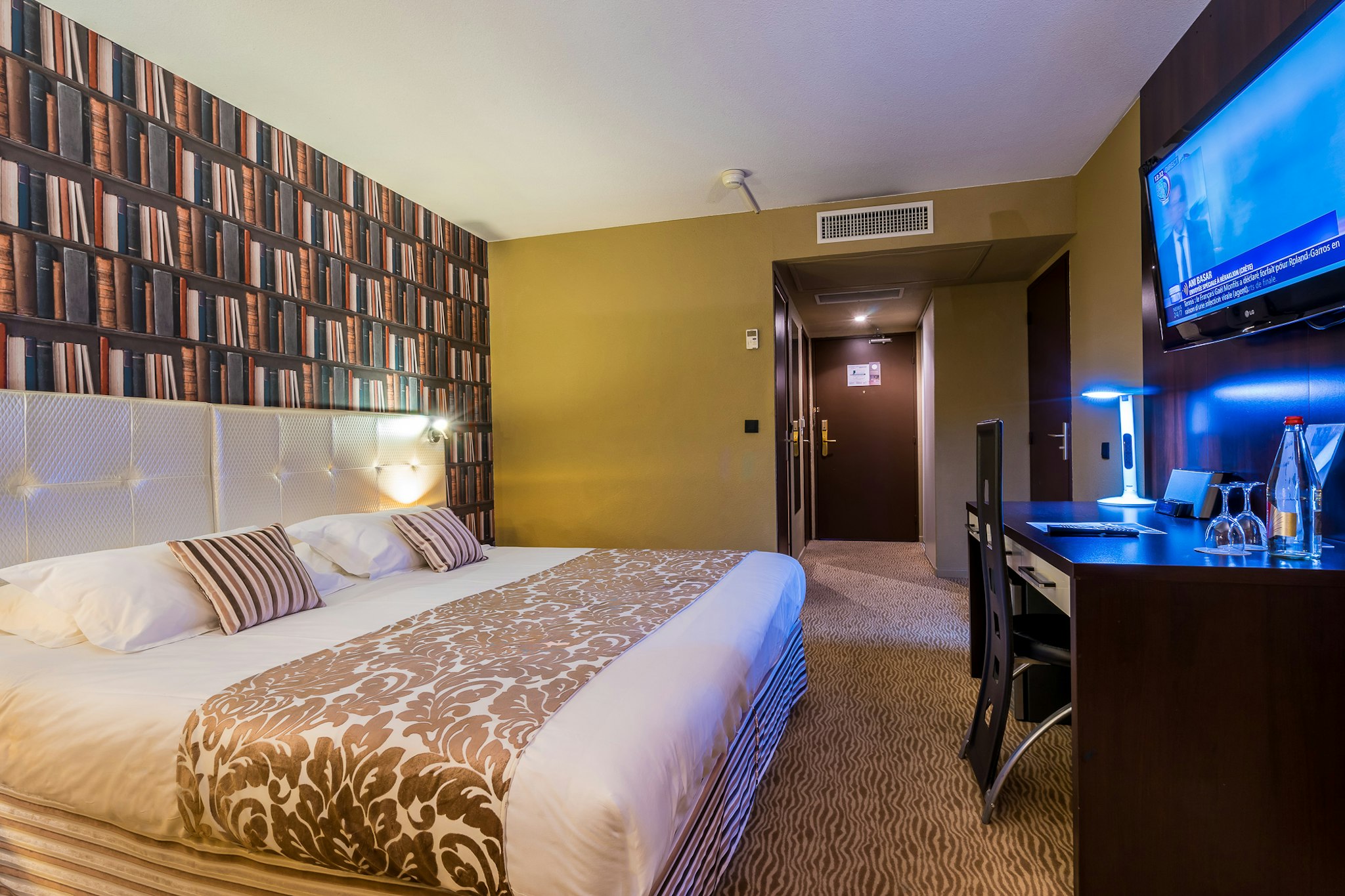 Grand Hotel de Nimes 20/81