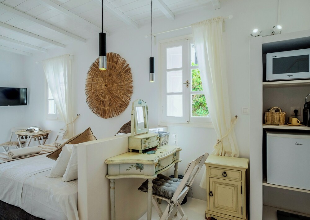 Manu Mykonos Luxury Villa 24/46