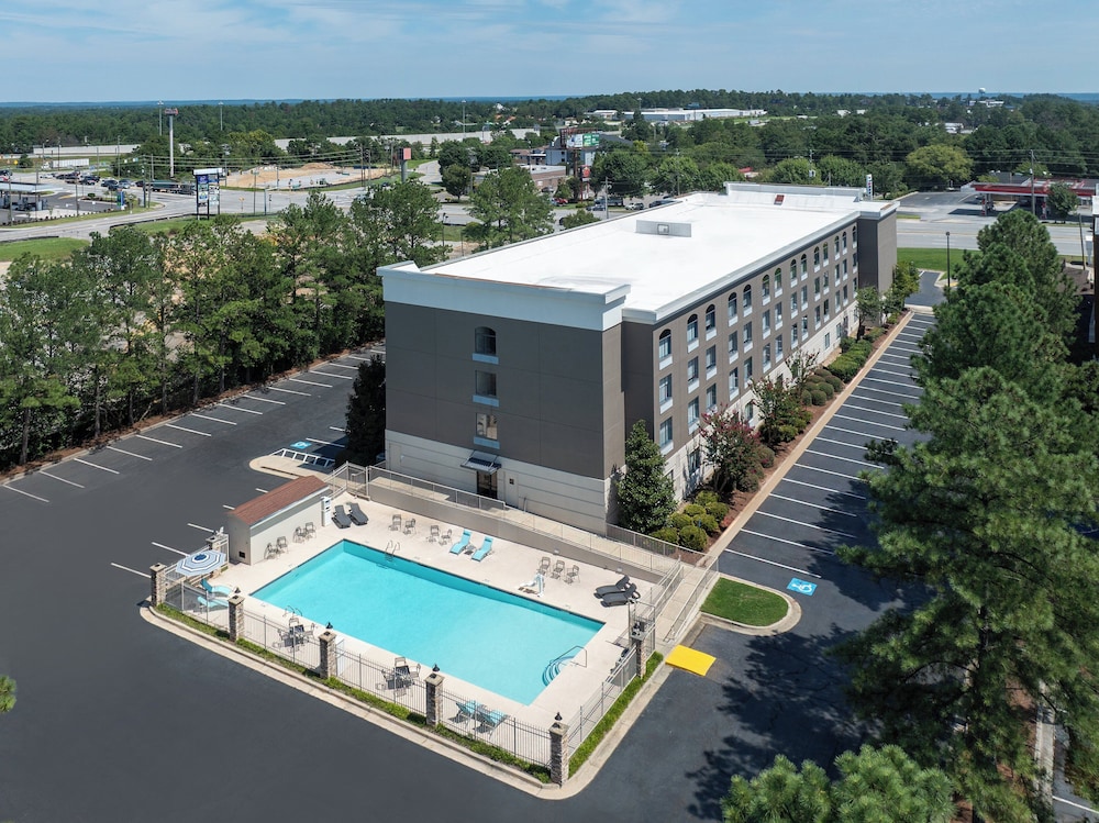 Holiday Inn Express Suites Augusta West Ft Gordon Area 6/69