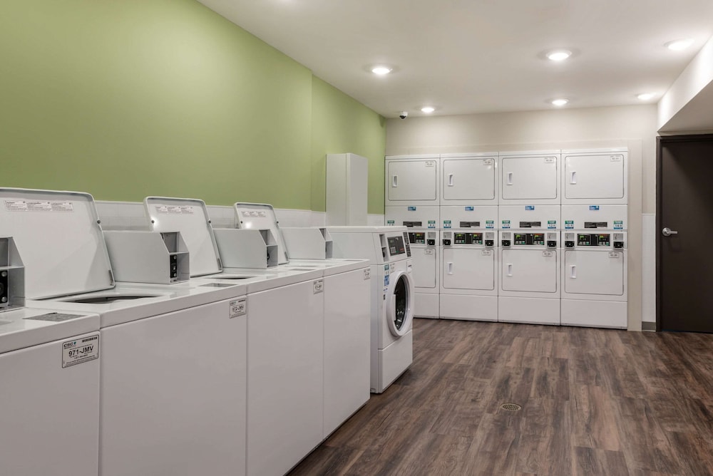 WoodSpring Suites Greensboro - High Point North 40/51