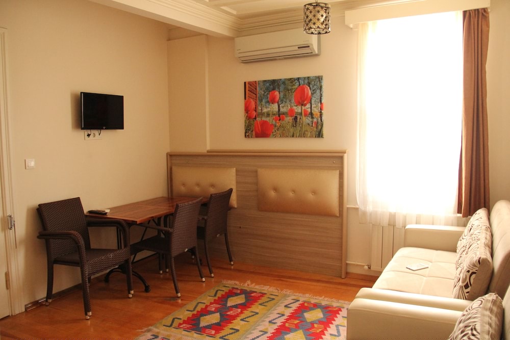 Jasmine Apartment 36/55