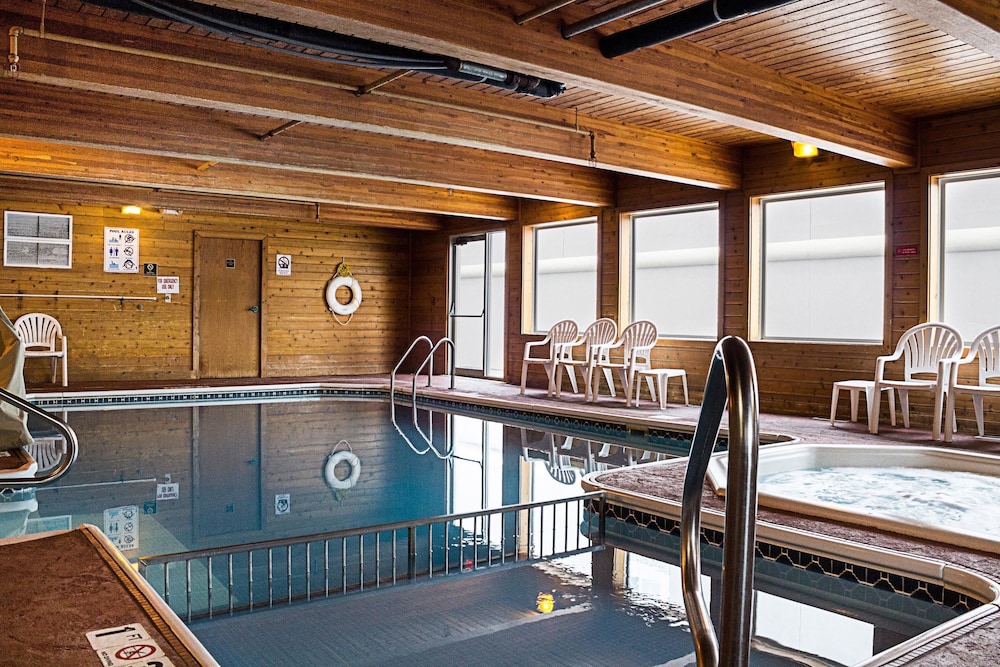 MainStay Suites Fargo - I-94 Medical Center 16/41