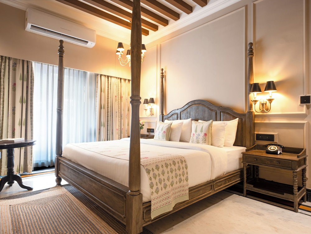 LUXURY, DOUBLE BED