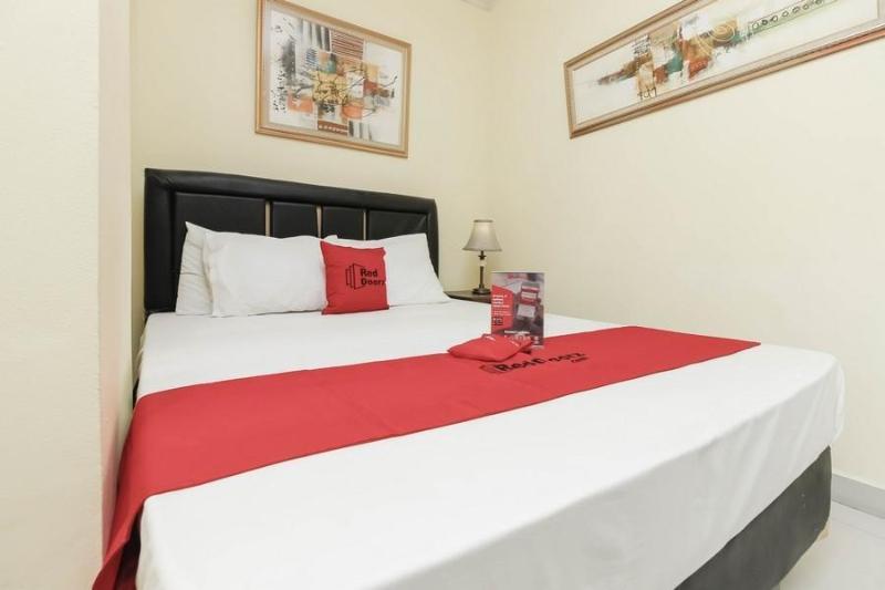 Reddoorz Plus Cikarang 9/20