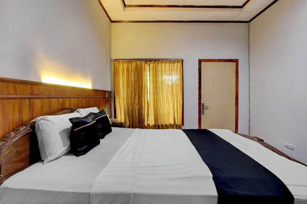 Oyo 3934 Hotel Istana Syariah Ex Istana Pekalongan 16/50
