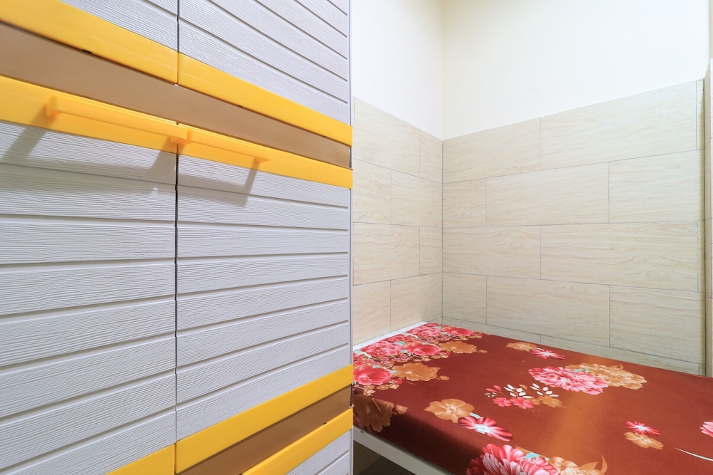 Eiffel Residence Batu Tulis 37 - Female Only 7/21