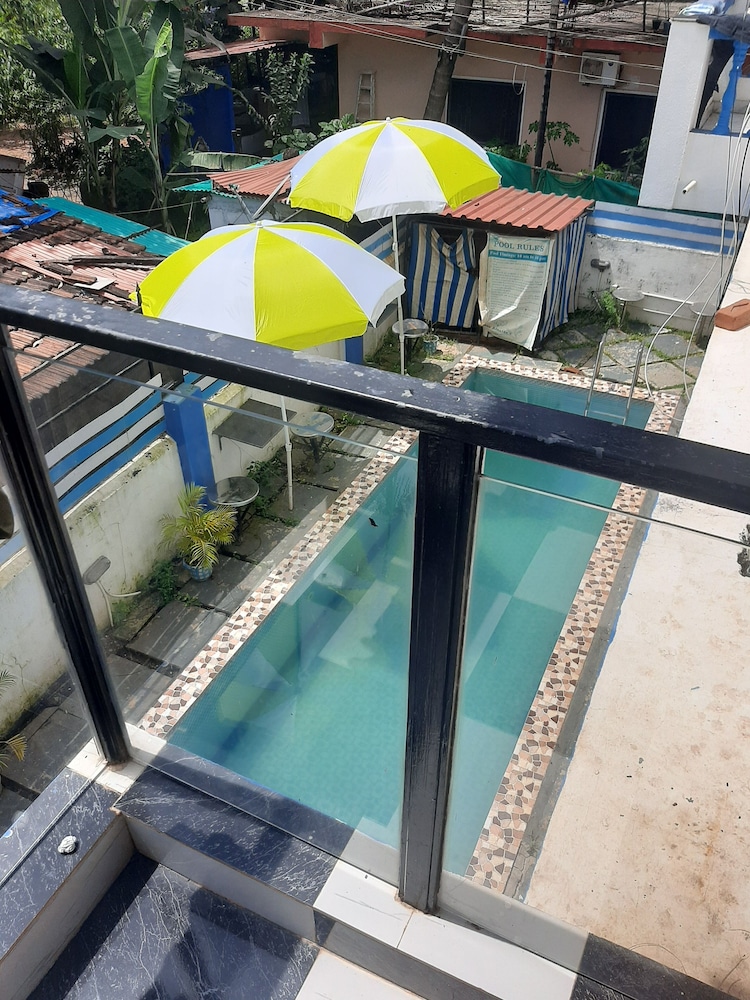 Casa Almeida Guest House 32/50