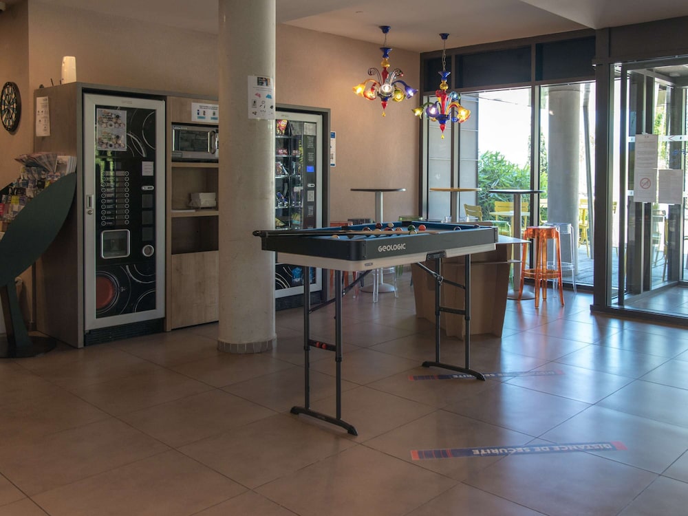 Ibis Budget Archamps Porte De Geneve 35/55