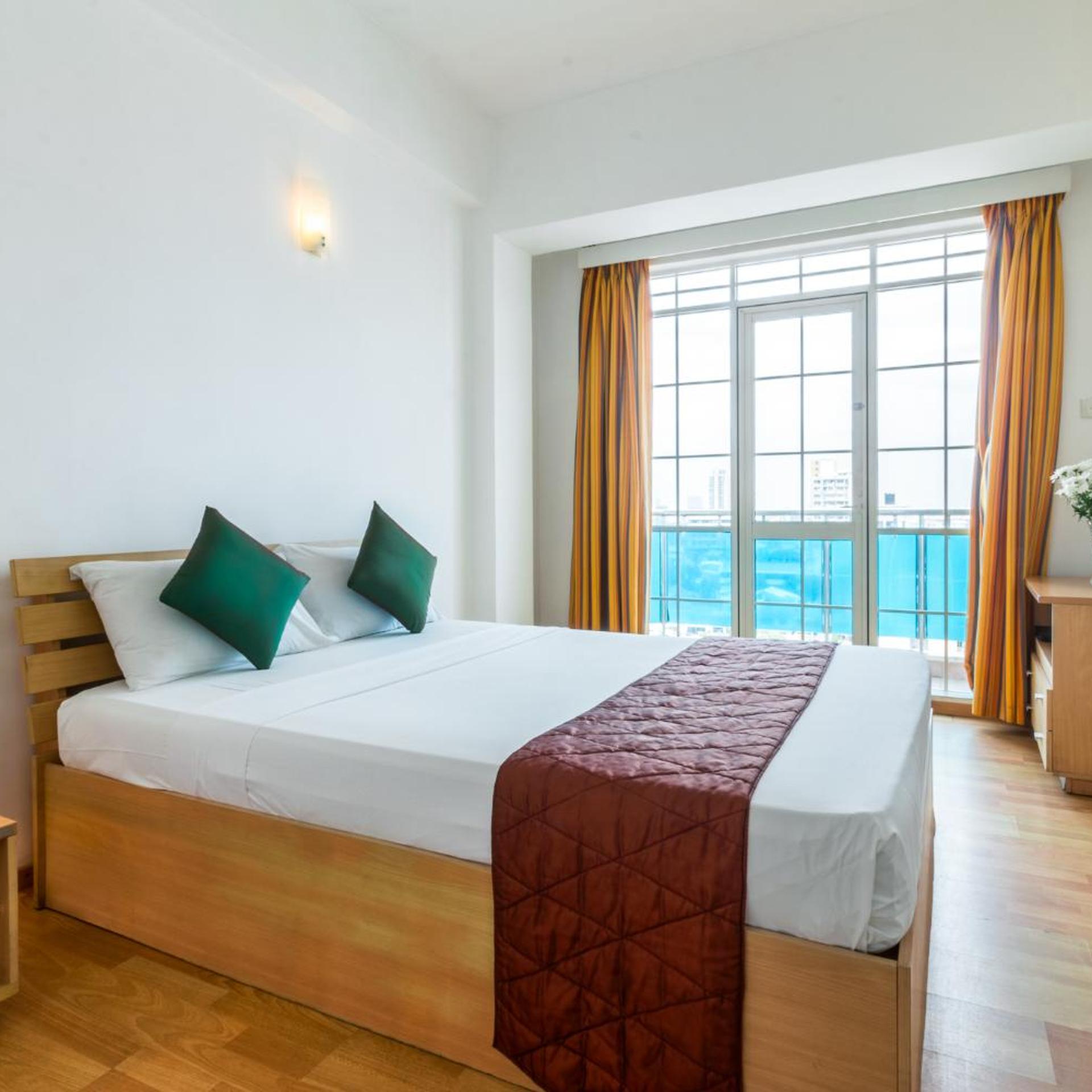 3 Bedrooms, Apartment, Sea or City View