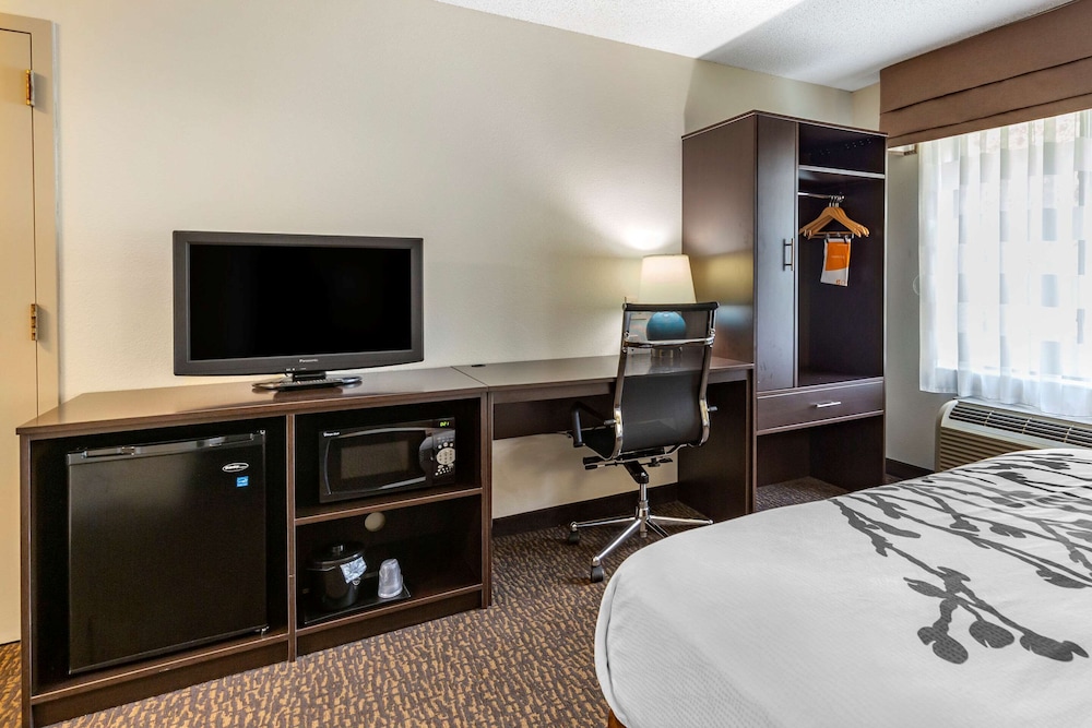 Sleep Inn Henderson 8/31