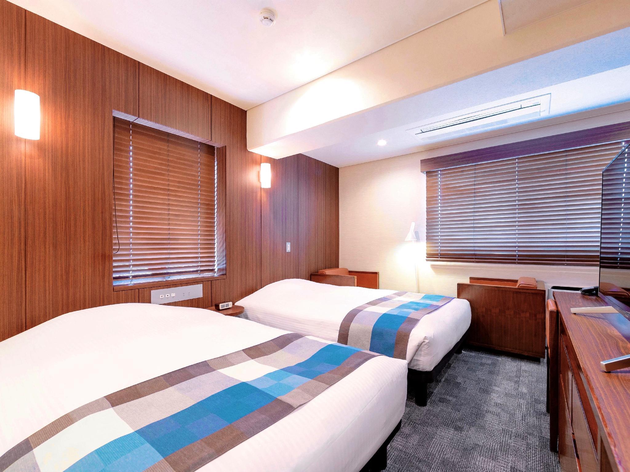 Semi Room, 2 Semi Double Beds, Central Hotel Okayama 2/2