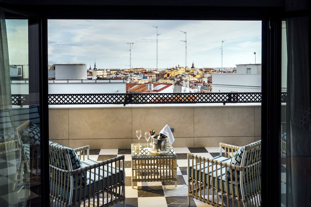 Casa Verbena Madrid, Outset Collection by Hilton 44/46