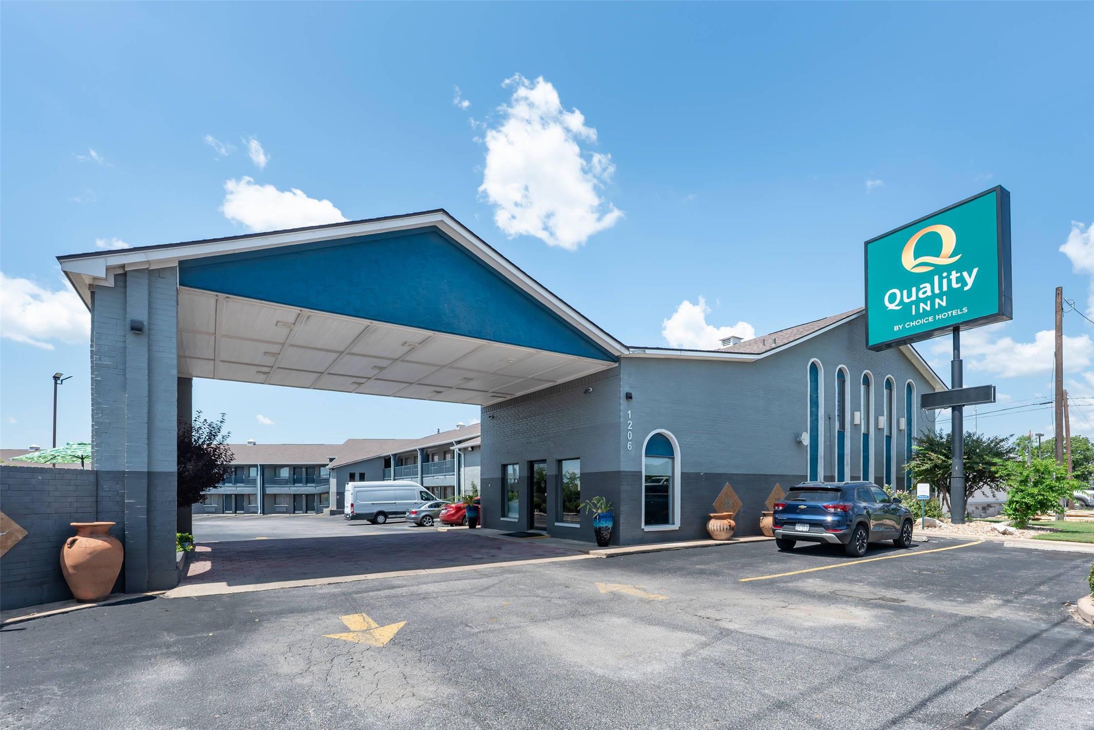 Quality Inn Near Lake Marble Falls 39/42