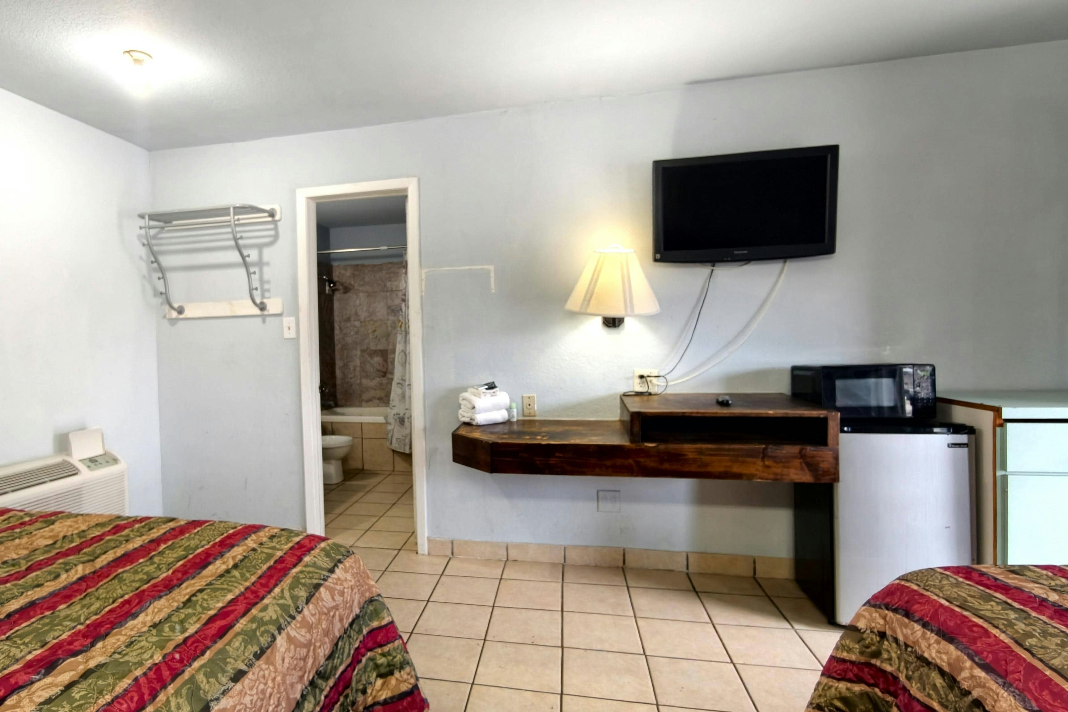 Best Budget Inn San Marcos, TX 24/31