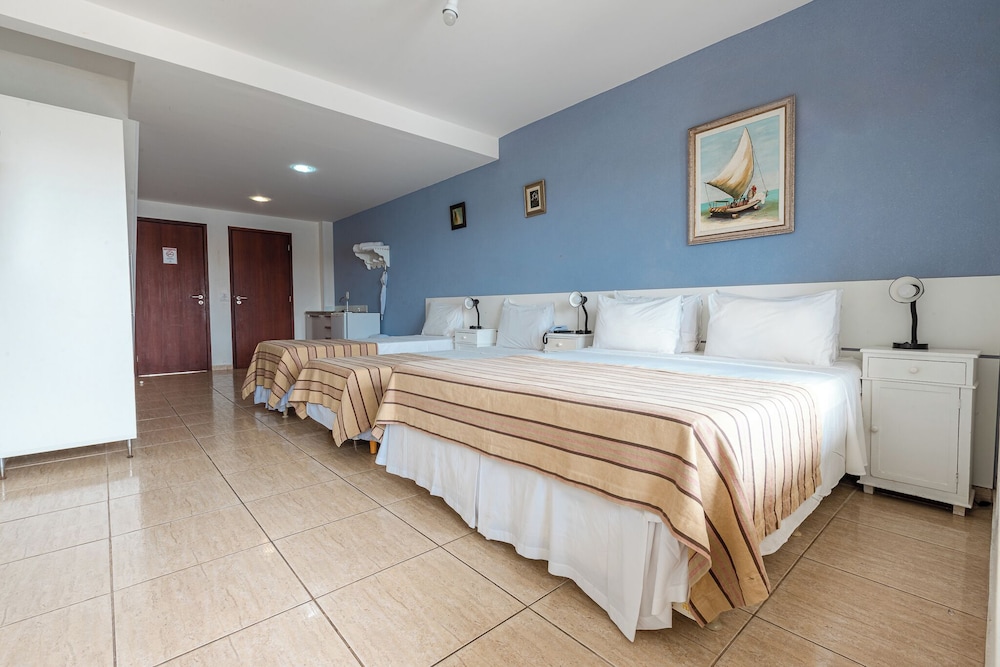 ROOM, QUADRUPLE, POOL VIEW