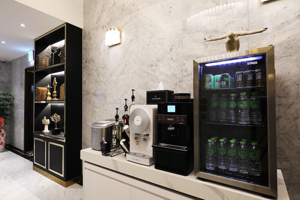 Mari Hotel 24/50