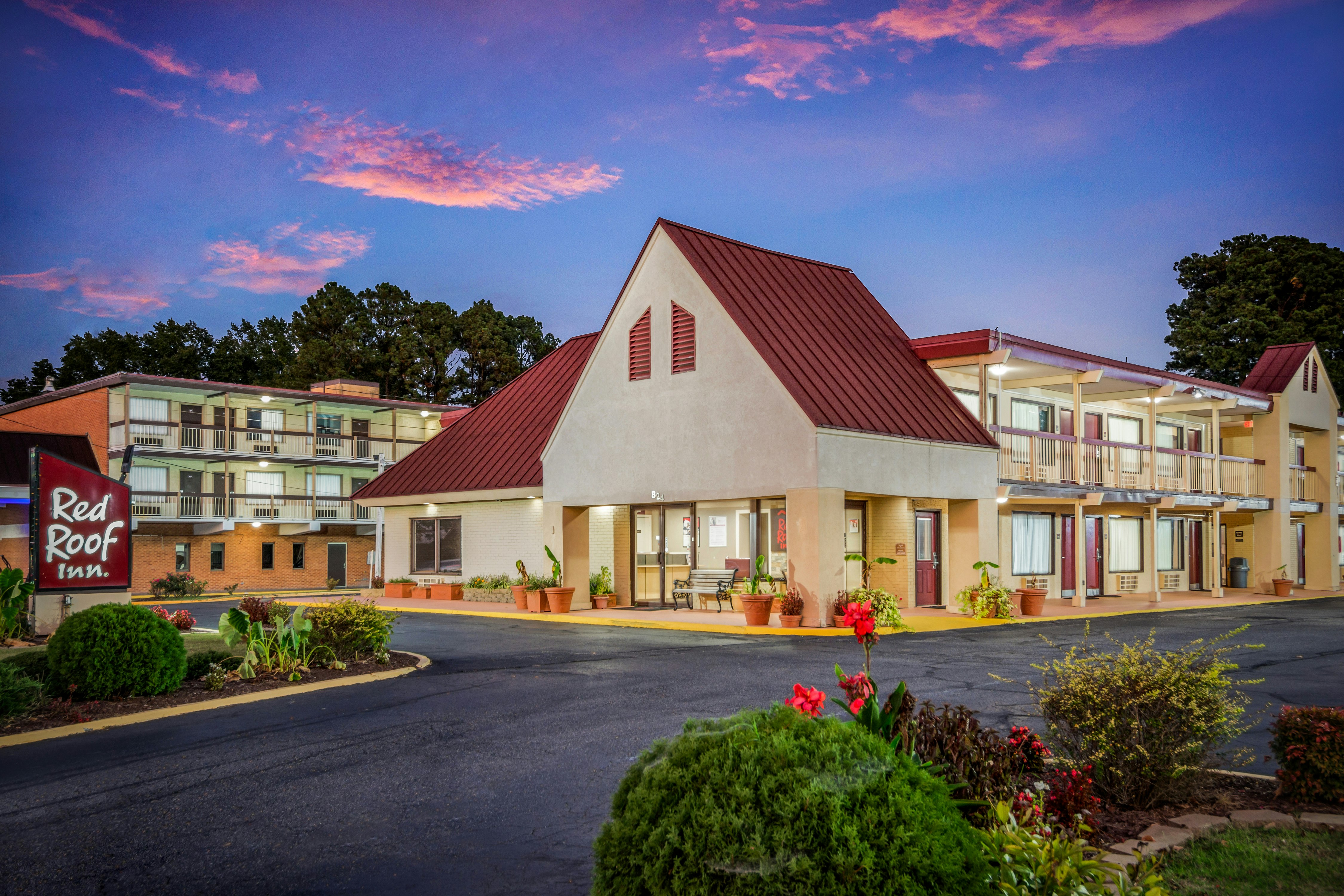 Red Roof Inn Williamsburg 4/48
